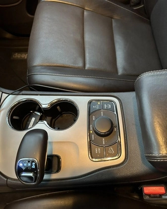 Jeep Grand Cherokee cena 106000 przebieg: 107600, rok produkcji 2013 z Stawiszyn małe 172
